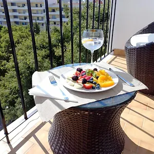 White Pearl Confy Spacious Apartment